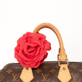 BAGCHARM/HÅRKLEMME RØD BLOMST