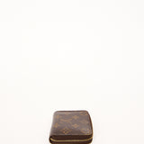 LOUIS VUITTON ZIPPY COIN