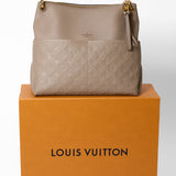 Louis Vuitton Tourterelle Empreinte Maida Hobo