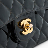 CHANEL FLAPBAG