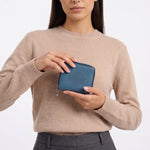AI model image for G27990