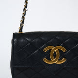 1980-tals Chanel svart quiltad lammskinn Vintage Single Flap Bag