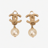 CHANEL CC CLIP ON