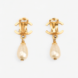 CHANEL PEARL CLIP ON