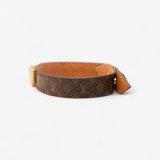 LOUIS VUITTON ESSENTIAL V BRACELET