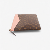 LOUIS VUITTON DAILY POUCH