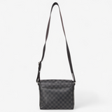 LOUIS VUITTON DISTRICT