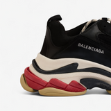 BALENCIAGA TRIPLE S (STR. 43)