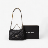 CHANEL 19 CLASSIC FLAPBAG