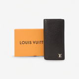 LOUIS VUITTON BRAZZA WALLET